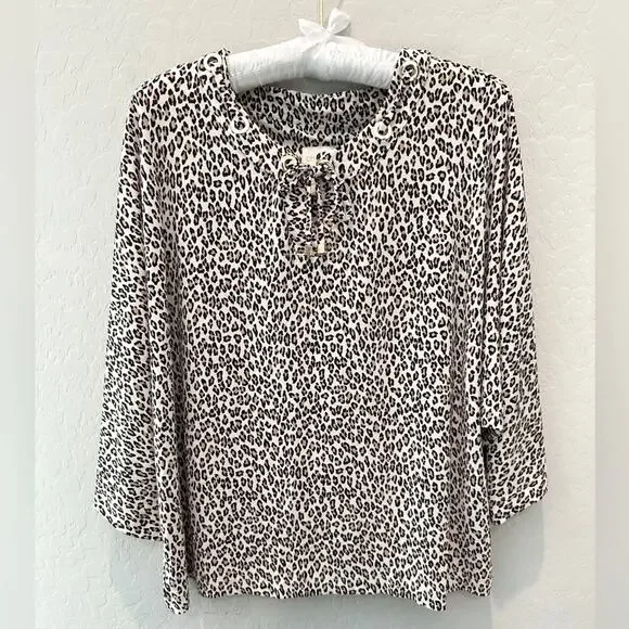 CHICO’S | Petite Leopard Print Grommet Lace-Up Knit Top | Size 2 Large - Picture 1 of 10